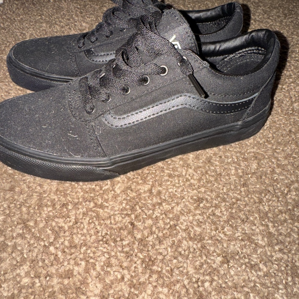 VANS Kids/Womens Black Sneakers